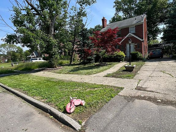 2nd image of 5214 Hereford St