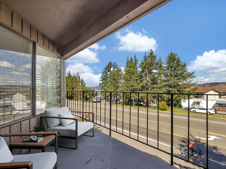 11323 Rainier Ave S — Photo 13
