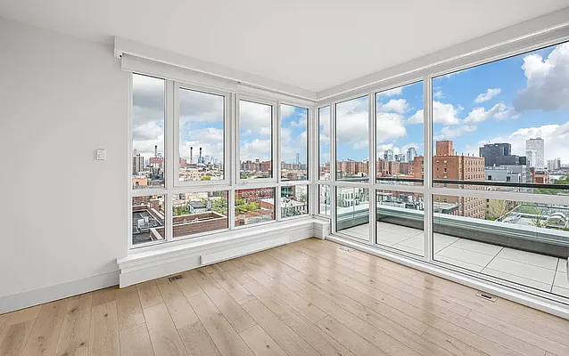 Rented by Manhattan Realty Group | media 23