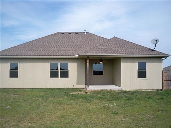 4th image of 2009 Thompson Dr