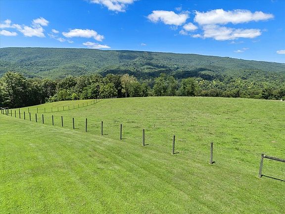 5th image of 398 Penvir Rd