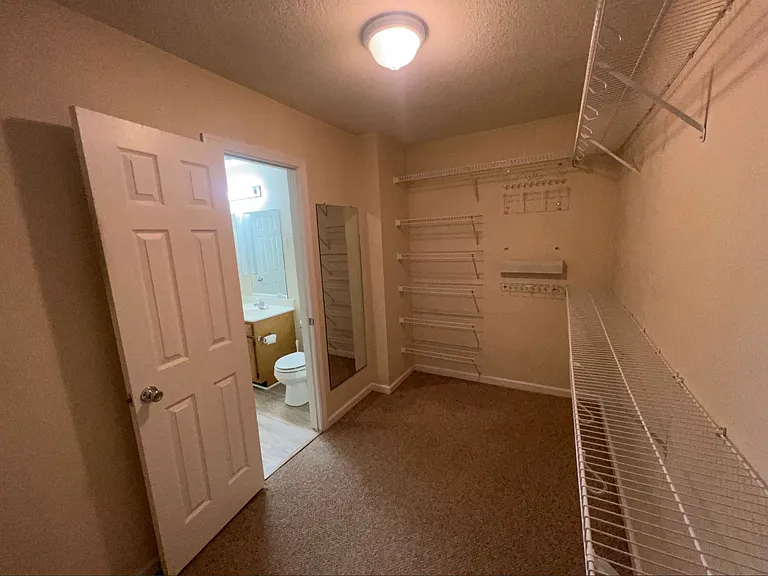 433 Garcia Dr — Photo 10