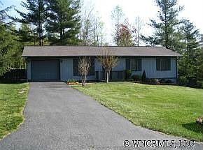 1st image of 10 E Hill Dr