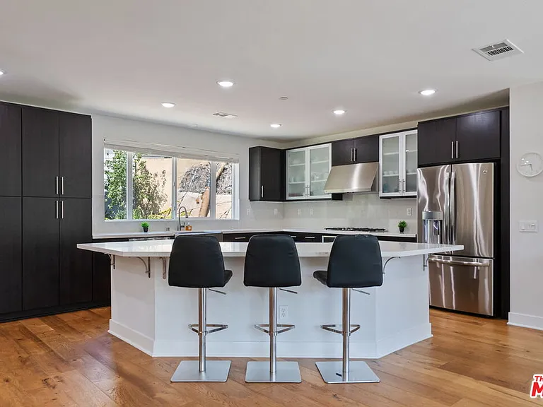 2780 N Wright Ln — Photo 10