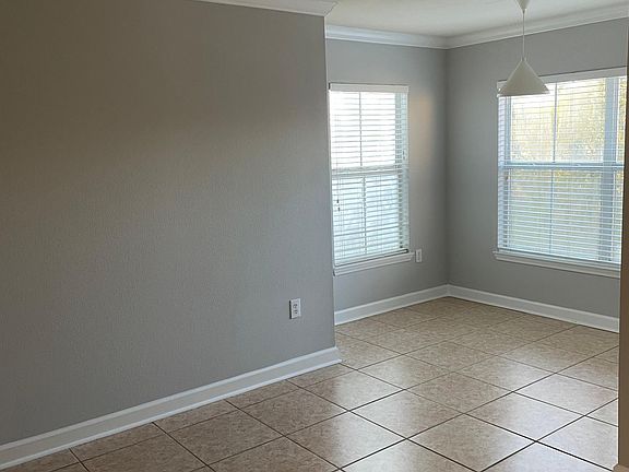 4th image of 18444 Bridle Club Dr