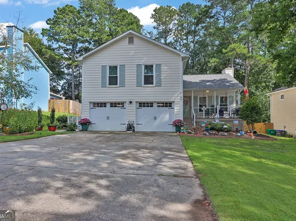 661 Simmons Mine Cir, Buford, GA 30518