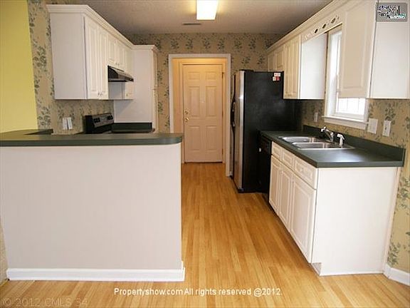 4th image of 23 Dove Park Cir