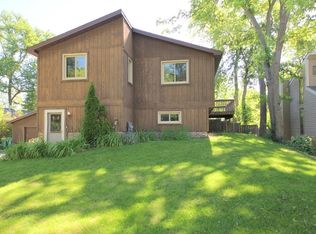 23613 N Field Rd, Lake Zurich, IL 60047