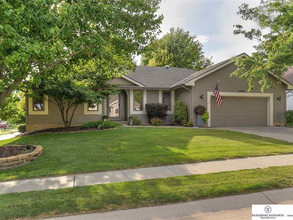 1st image of 4804 N 135th Ave