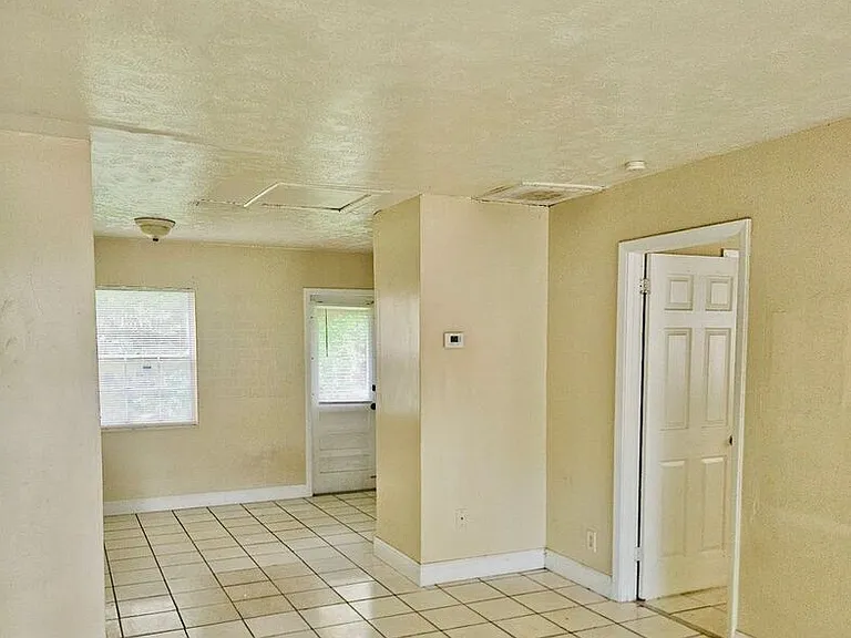 1404 College Park Ct #A — Photo 4