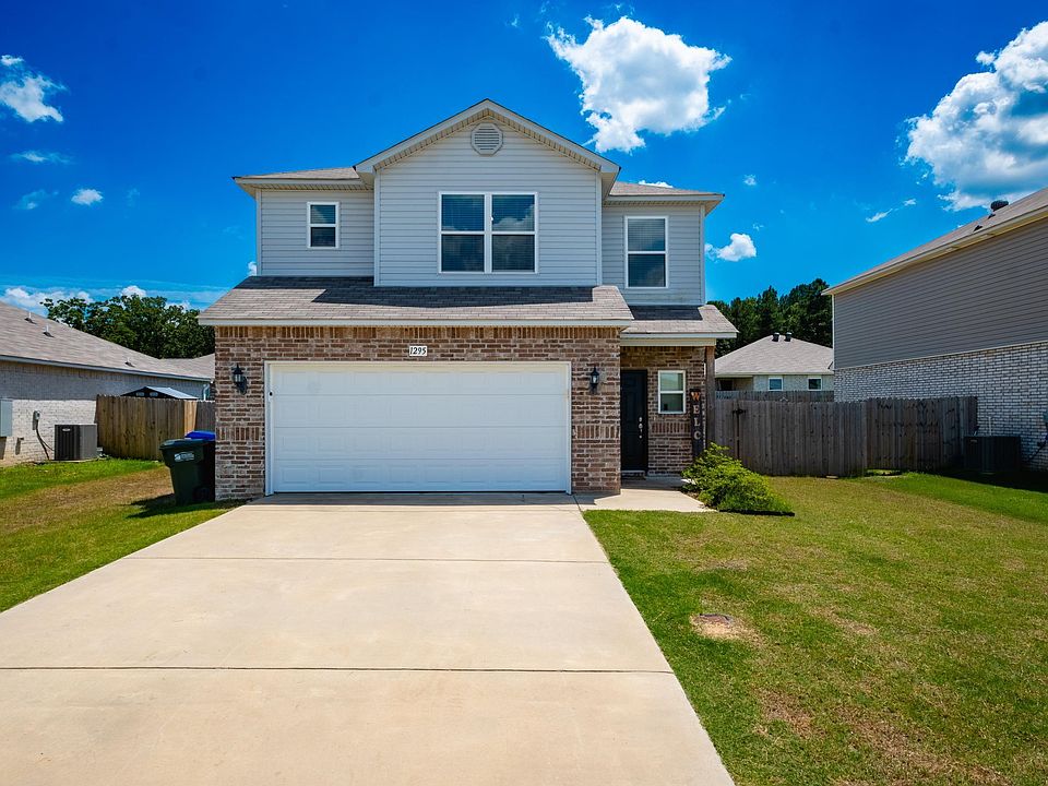 1st image of 1295 Fresca Ln
