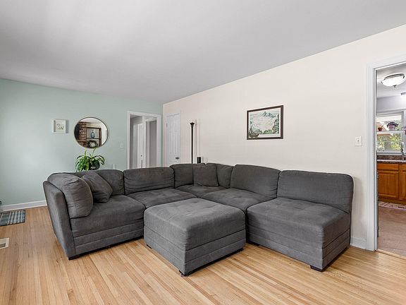5th image of 5418 Sunny Dell Ln