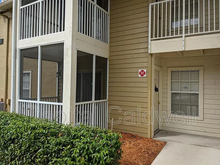 209 Lake Brook Cir #LB103 — Photo 36