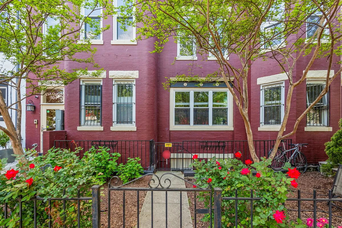 Building Photo - 304 Q St NW #1