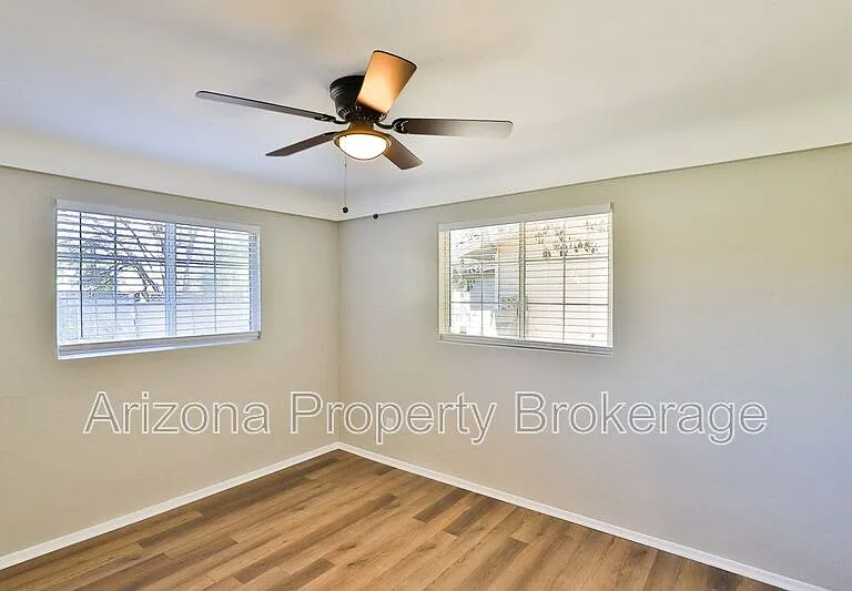 144 E Vista Del Cerro Dr — Photo 5