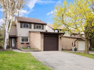 122 Royal Palm Dr, Brampton, ON L6Z 1P7