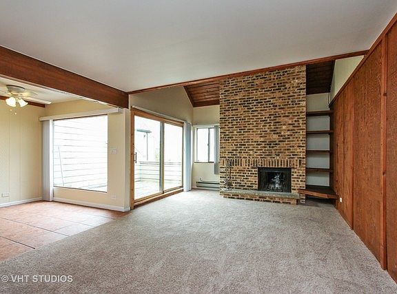2nd image of 3318 Berwyn Ave Unit 225
