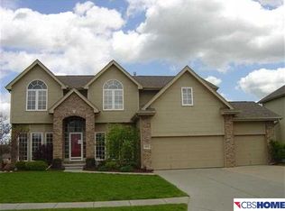 18846 Edna St, Omaha, NE 68136