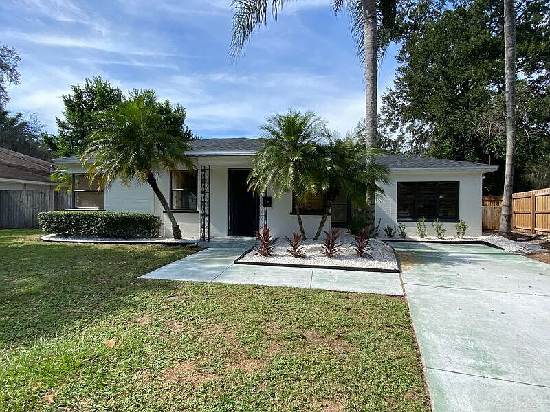 1st image of 426 Davis Dr