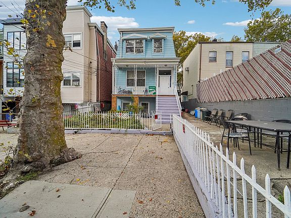 2nd image of 84 Waverly St