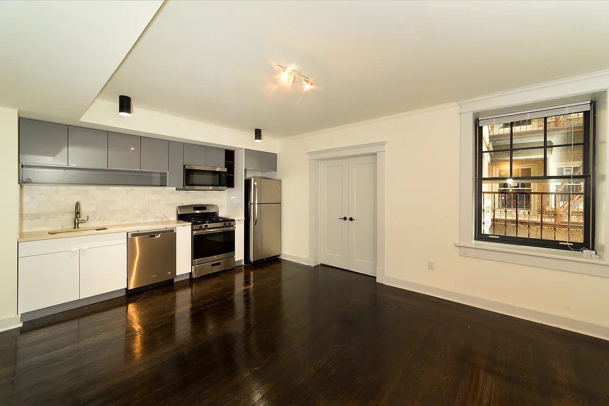 Building Photo - 516-6 Orange St