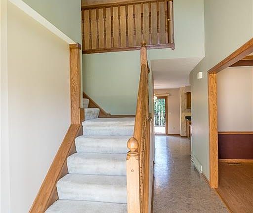 3rd image of 5221 Sassafras Dr