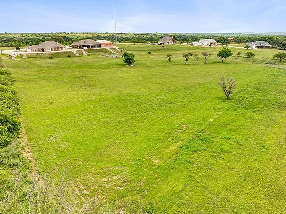 4th image of 641 Comanche Lake Rd