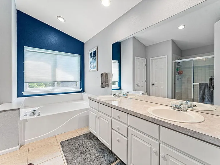 4172 S Deframe Ct — Photo 20