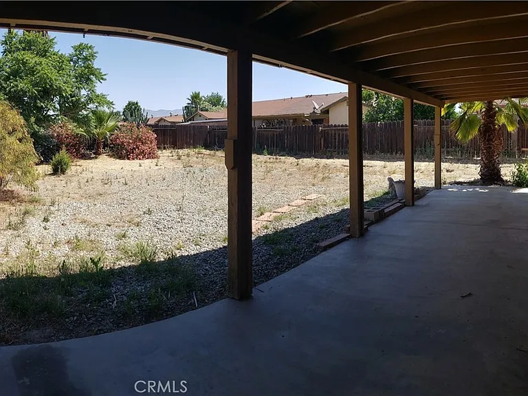 1964 W Oakland Ave — Photo 11