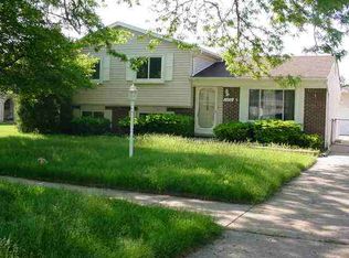 14936 Westpoint Dr, Sterling Heights, MI