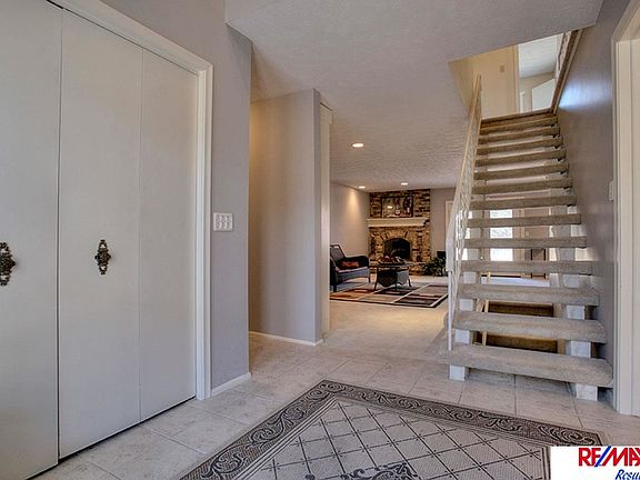 5th image of 6032 Oakcrest Plz #11