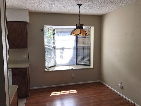 3rd image of 102 Primera Dr APT 4