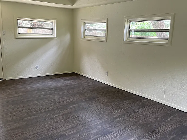 360 Sp Terry Rd — Photo 19