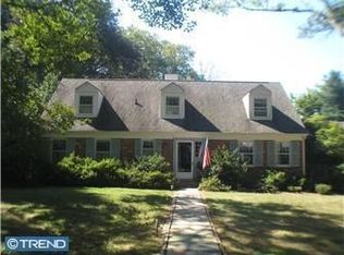 1346 Karen Ln, Wayne, PA 19087