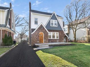 21 Raymond Ave, Rutherford, NJ 07070