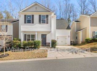 7621 Mockernut Dr, Charlotte, NC 28215