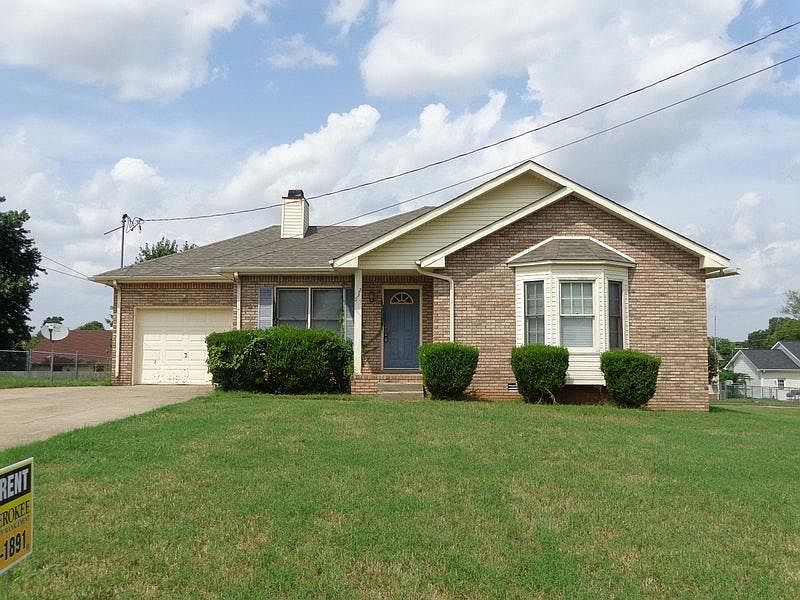 1st image of 235 Moncrest Dr
