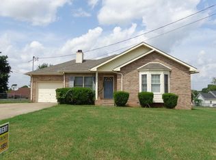 235 Moncrest Dr, Clarksville, TN 37042
