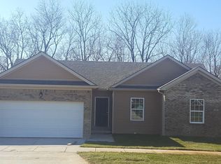 136 Paul Revere Dr, Georgetown, KY 40324