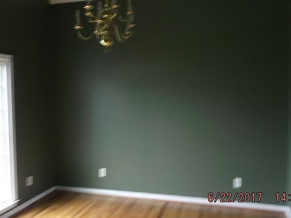 4th image of 25 Shagbark Dr