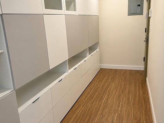 4th image of 3215 Leavitt Street #1C