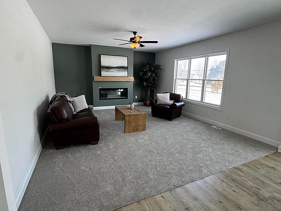 3rd image of 1800 Caleb Ct