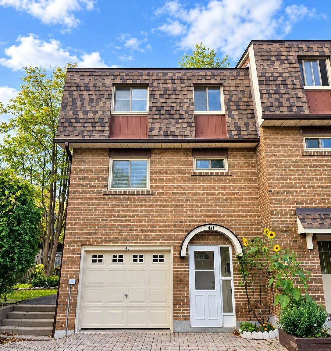 3 bed, $3,000 — Photo 1