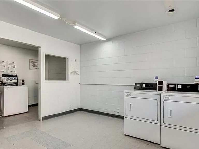 3719 Hazelwood St #1 — Photo 5
