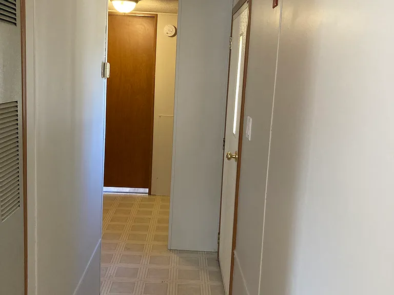 27 Middle St #27 — Photo 9