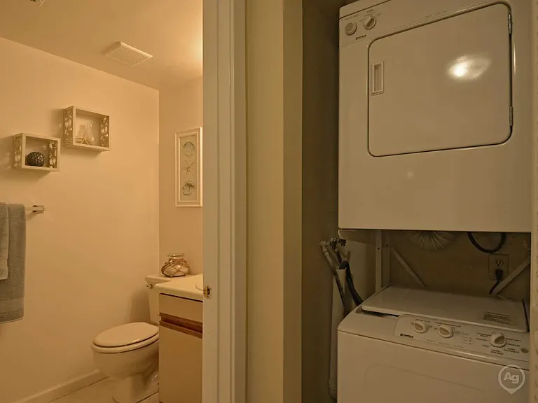 Valley Stream Village Apartments — Photo 45