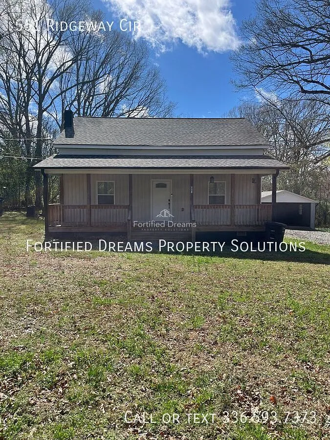 Furnished Mid-Term Home in Asheboro, 4BR/3BA, WiFi & All Utilities Included — Photo 1