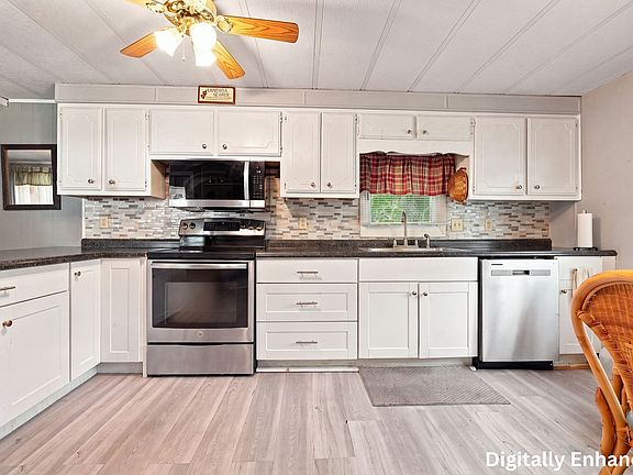 3rd image of 60 Longboat Dr