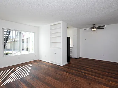 4423 44th St Unit C