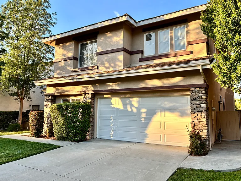 15881 Tanberry Dr — Photo 2